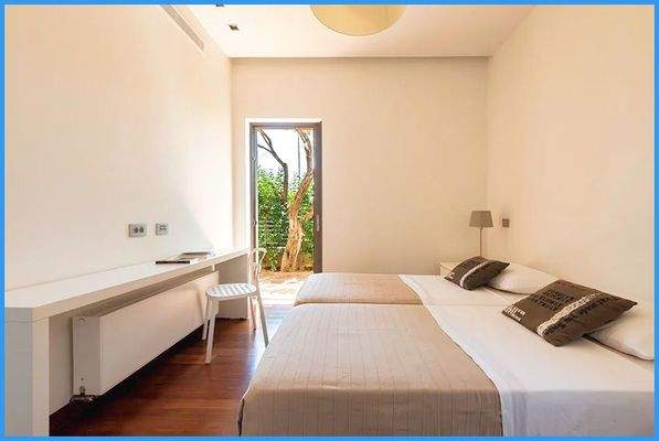 df528677830046cf9ffb159417c3ce9a-original