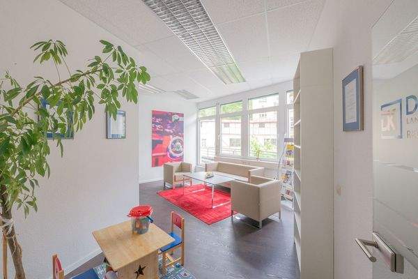 Wartezimmer/ Eingangsbereich/ Büro