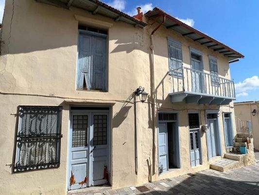 Kreta, Kritsa: Großes Gebäude im Dorfzentrum, ideal für gewerbliche und Wohnnutzung