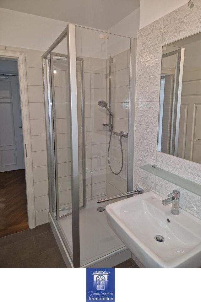 Ihr neues Wohndomizil mit hofseitigem Balkon! - Foto 3