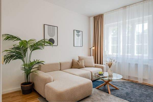 Bright living room Zehlendorf apartment #65-1.jpg