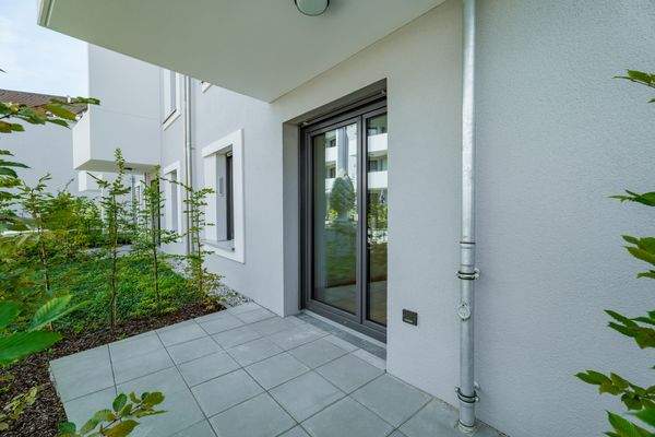 06_weitere Terrasse vor dem SZ_Whg29_ZGS.jpg