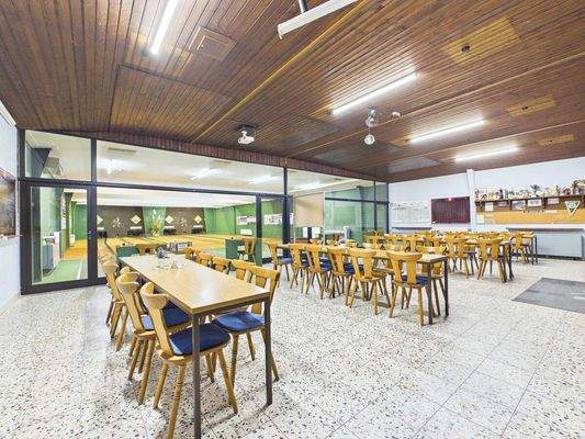 Großzügiges Baugrundstück mit Bestandsgebäude in Überherrn