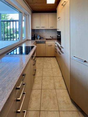 Küche mit Miele Großgeräten