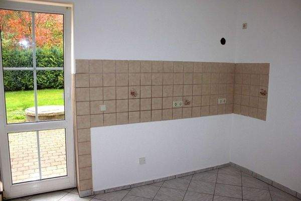 Küche im EG mit Ausgang zur Terrasse