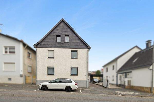 Straßenansicht Vorderhaus 