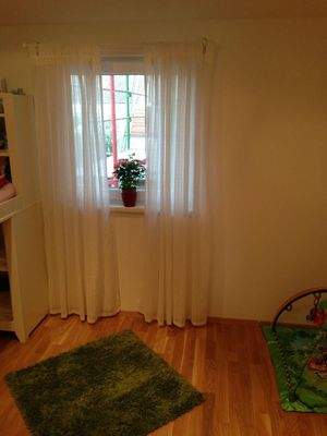 Kinderzimmer Vorderhaus der Maisonette-Wohnung 1.OG