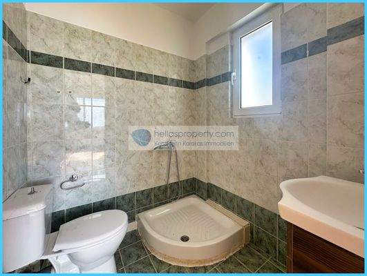 ef018bd4777143a5951f35c2371ca36c-original