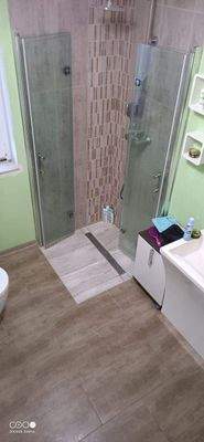 Kinder Duschbad EG.jpg