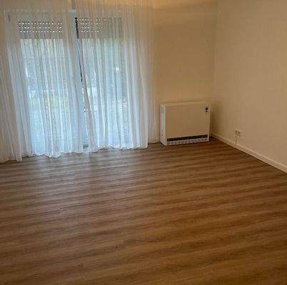 Schlafzimmer mit Zugang zur Terrasse