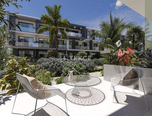 Apartments for Sale in a Mixed Project in İskele Long Beach