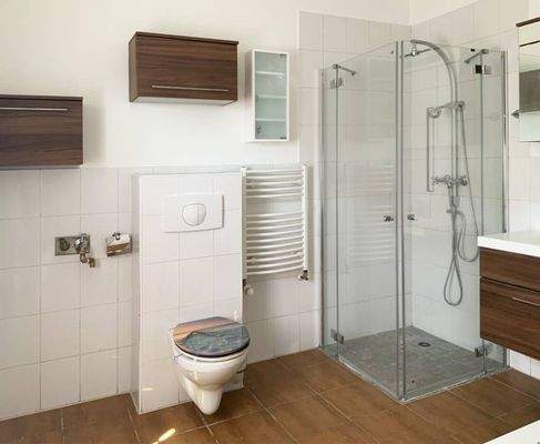 Badezimmer im Erdgeschoss