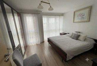 großes Schlafzimmer
