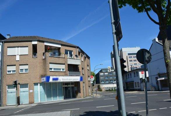 Straßenansicht_West