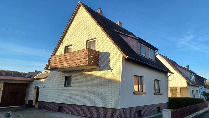 Giebelansicht mit Balkon