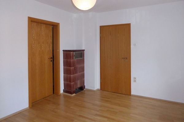 Zimmer im Altbau (EG)