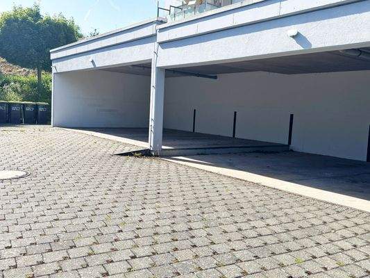 überdachter Stellplatz