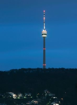 Fernsehturm-stuttgart_by-night.jpg