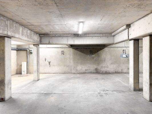 Tiefgaragenstellplätze 