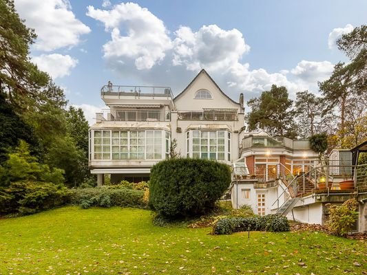 Haus- und Gartenansicht