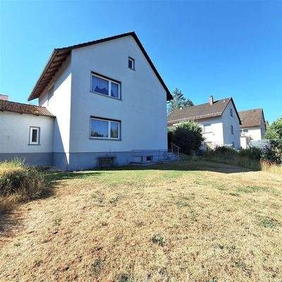 Seitenansicht vom Garten/Wiesengrund