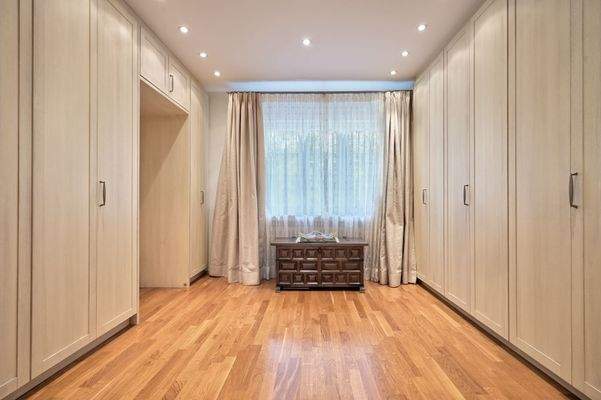 1. OG Ankleidezimmer