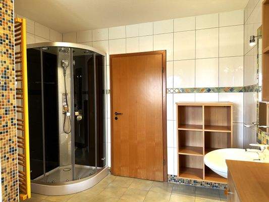 Badezimmer 9 1 OG.jpg