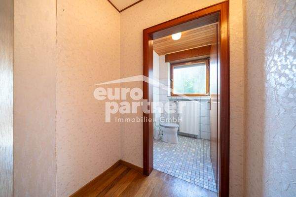 Garderobe/Toilette (OG)