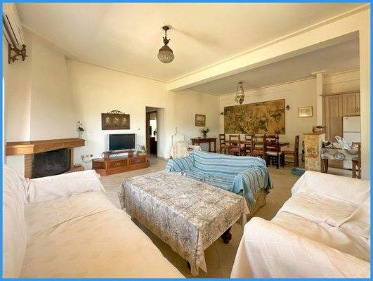 696e52220ef240e396df2aae15b7b013-original