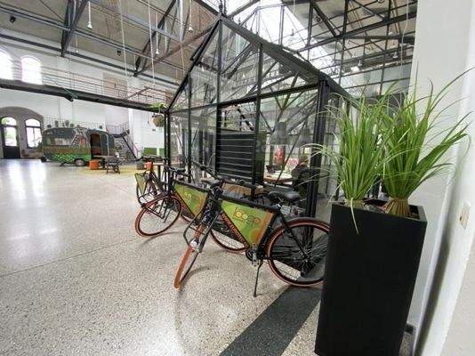 Open Space und Meetingraum