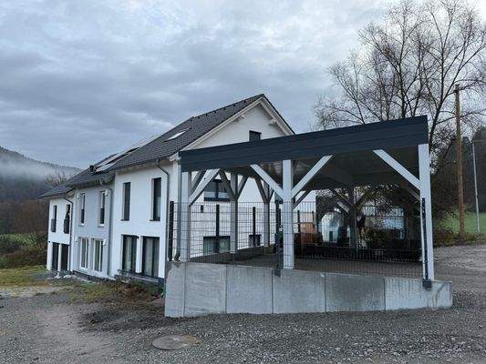 3 Reihenhäuser mit 3 Car-Port + 3 PKW-Stpl.