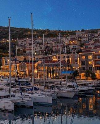 8D59CCB7-CF45-438A-91FC-1139B83104DC