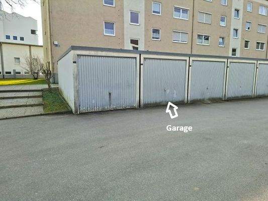 Garagenhof - eine oberirdische PKW-Garage ohne Aufpreis