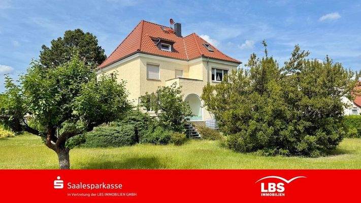 Gartenansicht der Villa