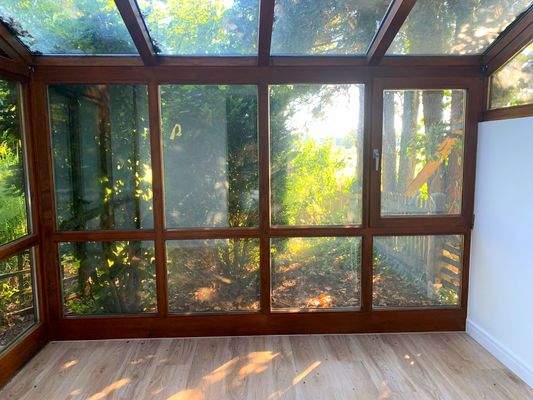 Lichtdurchfluteter Wintergarten