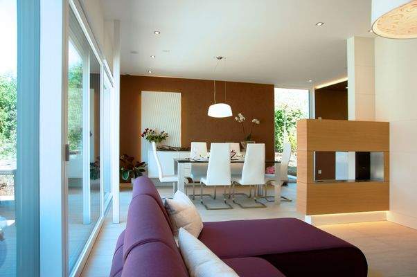 Wohnzimmer mit Glasfont 7 Meter