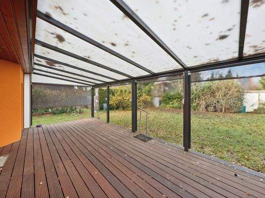 überdachte Terrasse