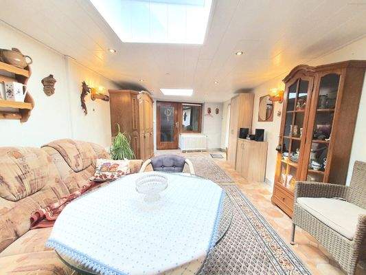 EINGANGSBEREICH / WOHNZIMMER 1