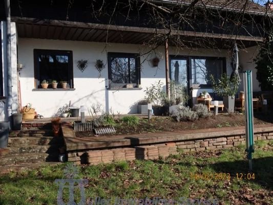 überdachte Terrasse