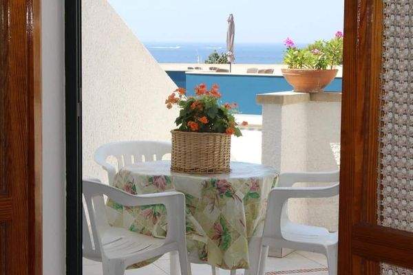 3 Apartments mit Meerblick in Lido Conchiglie (Lecce)