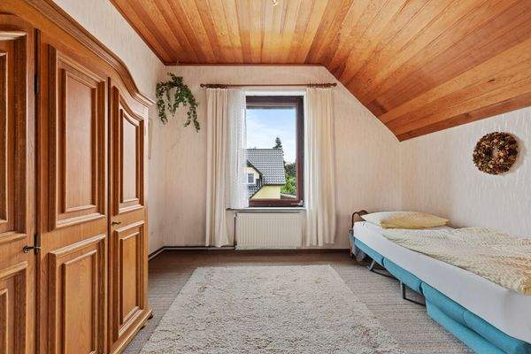 Zimmer 2 im Dachgeschoss