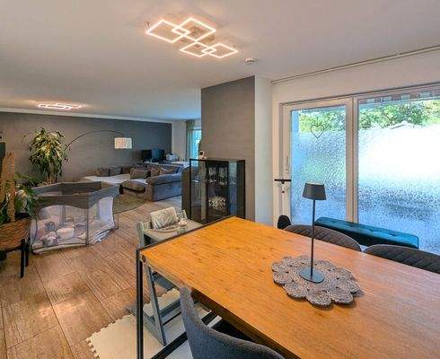 Wohn- u. Essbereich EG