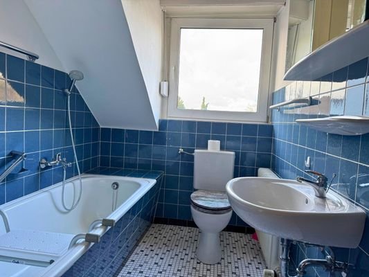 Badezimmer (OG)
