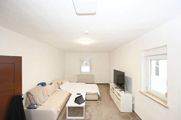 V.-Haus, OG, 1. Zimmer