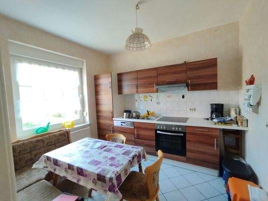 Küche mit EBK im EG