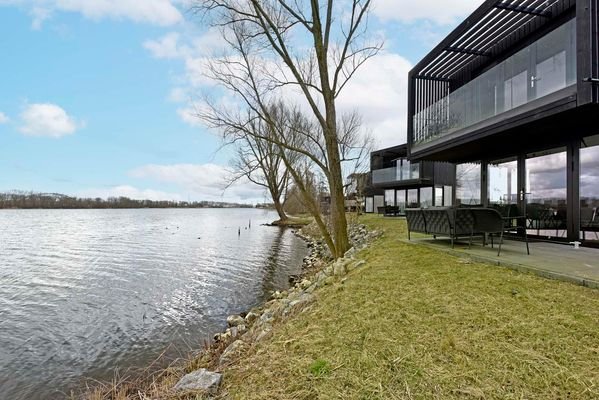 ferienhaus-kaufen-am-Wasser-brielle-009