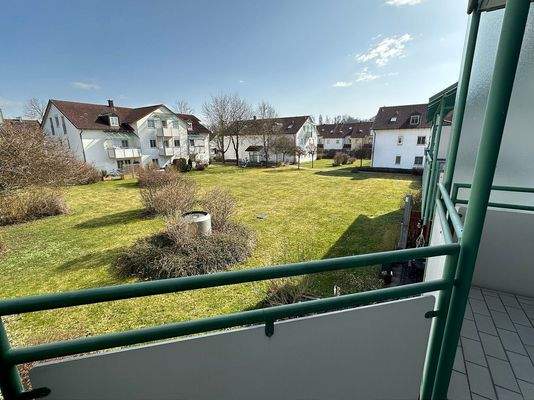Balkonaussicht in den Garten