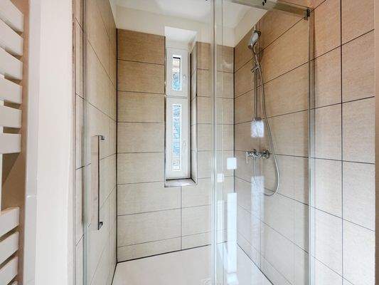 weitere Ansicht Duschbad