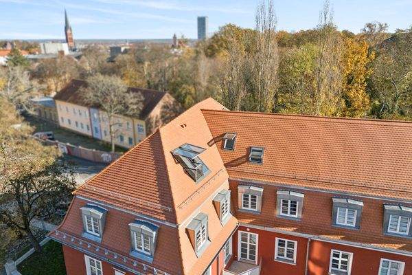 Blick Auf Maisonette aus Süd West