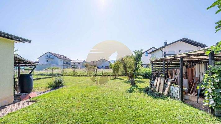 haus-baden-baden-haueneberstein-garten-wolf-immobilien